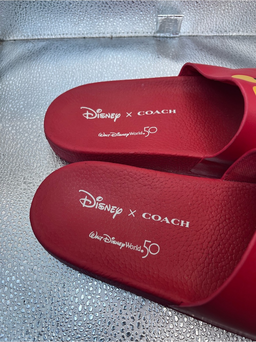 COACH X Disney Mickey/Minnie Slide RED Walt Disney World 50th Anniversary size 8 - Picture 7 of 10